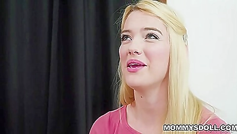 Blonde girl's pussy and mouthful