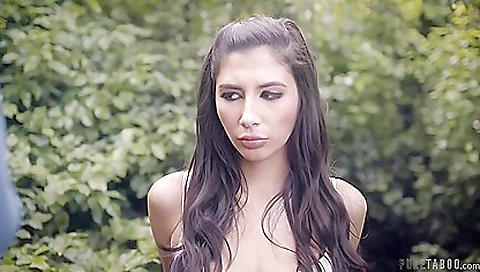 Cheating wife get tutori apartments by a toy