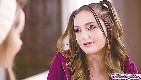 Shakyo azurrar marina ride a cock